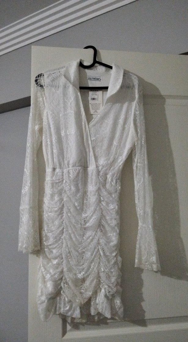 Dantel Detaylı Beyaz Uzun Kollu Gece Elbisesi - Görsel 3