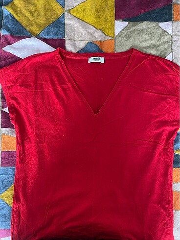 Fabrika Kırmızı renk tişört