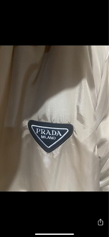 universal Beden Prada mont