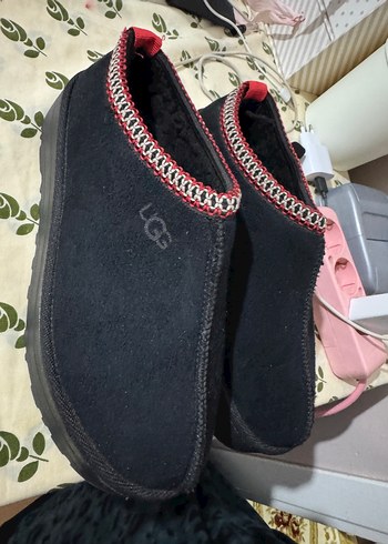 Ugg Koyu Kırmızı Detaylı Erkek Ev Botu - Görsel 2