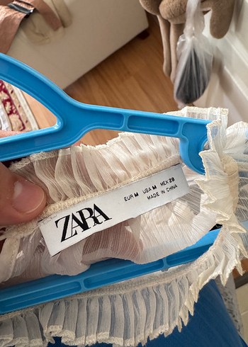 Zara Uzun Kollu, Fırfırlı Midi Elbise