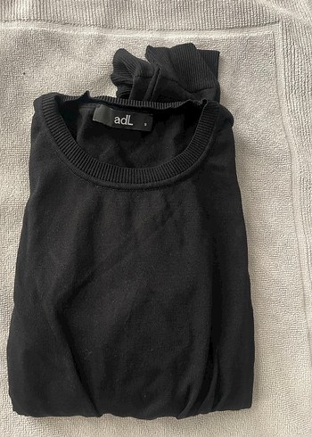 Kadın Siyah Pamuklu Yuvarlak Yaka Kazak - Görsel 3