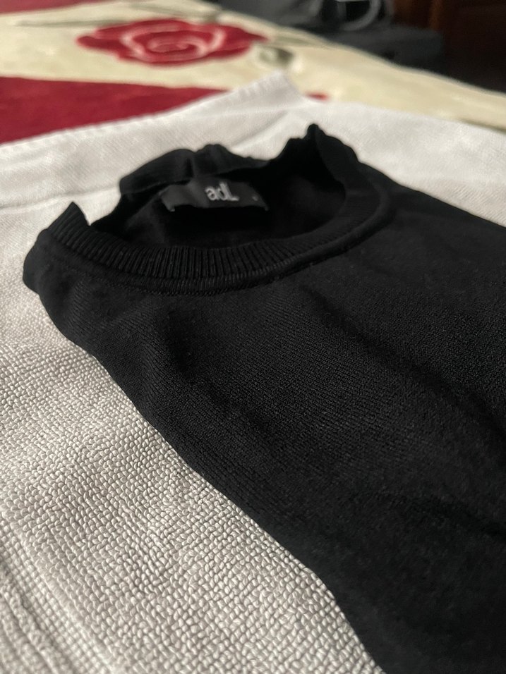 Kadın Siyah Pamuklu Yuvarlak Yaka Kazak - Görsel 4