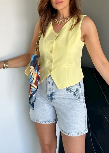 Sarı V Yaka Düğmeli Kısa Denim Yelek