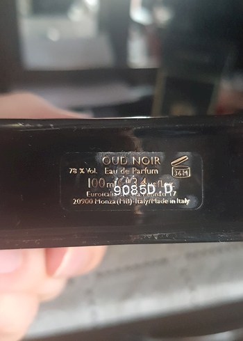 Versace Oud Noir Erkek Parfümü 100ml - Görsel 3