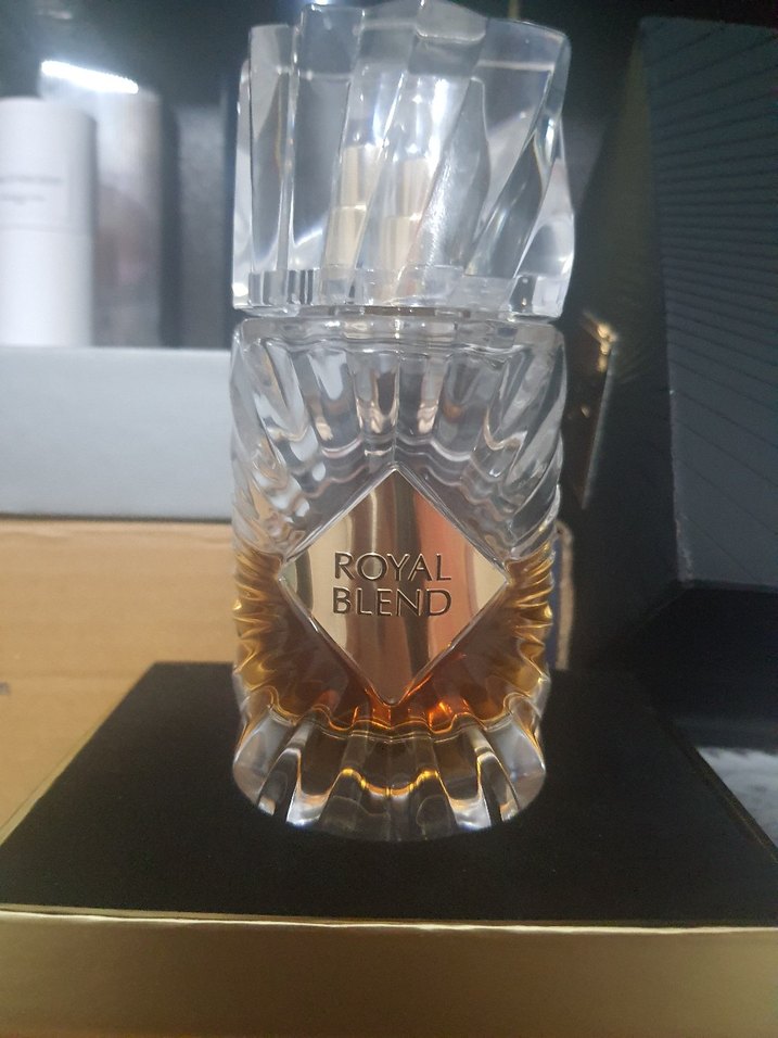 French avenue Royal Blend  Erkek Parfümü - Görsel 2