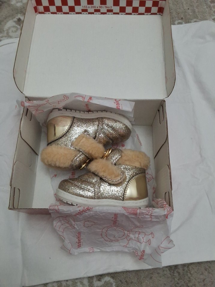 Kız Çocuk Parlak Altın Kürklü Bot - Görsel 5