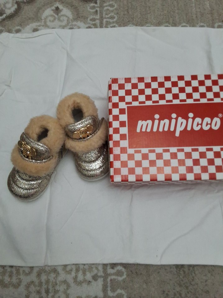 Kız Çocuk Parlak Altın Kürklü Bot - Görsel 3