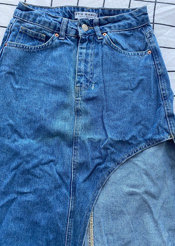 34 Beden Yırtmaçlı Mavi Midi Denim Etek