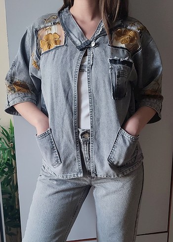 Nakışlı Gri Kadın Denim Ceket