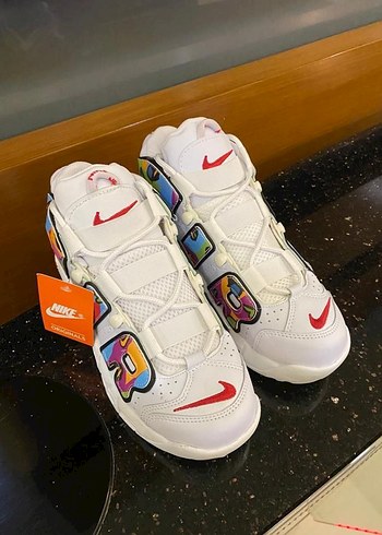 44 Beden Nike Renkli Baskılı Erkek Spor Ayakkabı
