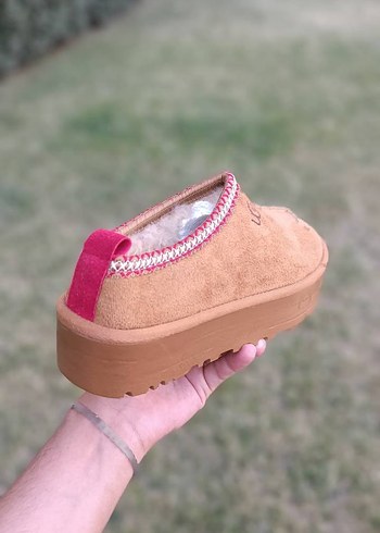 Ugg Ugg Kadın Kahverengi Yün Detaylı Süet Terlik
