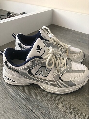 37 Beden new balance spor ayakkabı