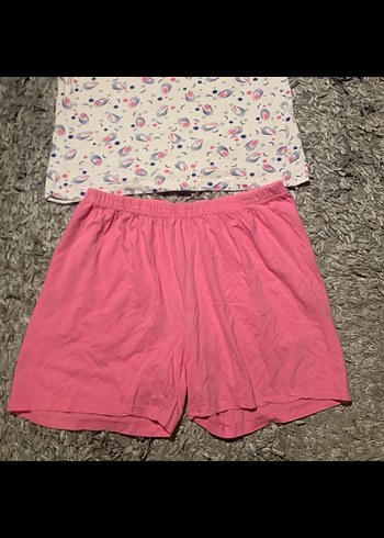 Kadın şortlu pijama takımı - Görsel 4