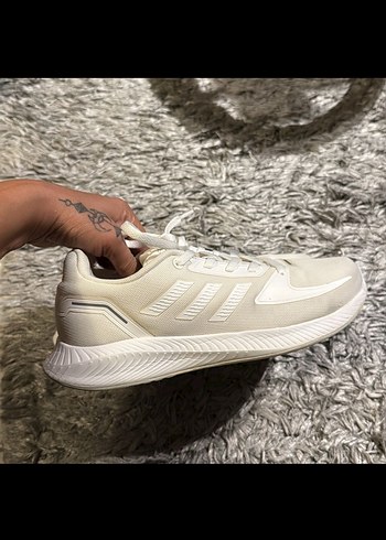 38 Beden beyaz Renk Adidas Runfalcon kadın koşu ayakkabısı