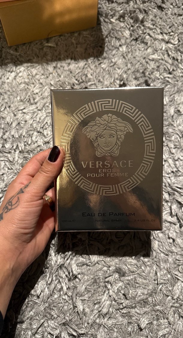 Orijinal Versace Eros Pour Femme Altın Parfüm Kutusu - Görsel 5