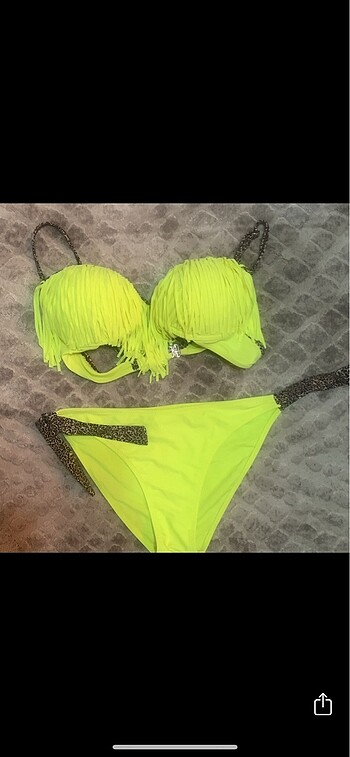 Kadin bikini takımı