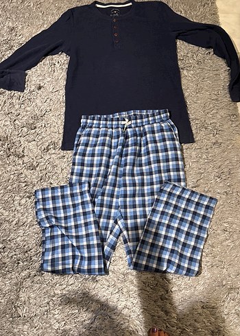 Düğmeli Lacivert Üst ve Kareli Mavi Pijama Takımı - Görsel 2