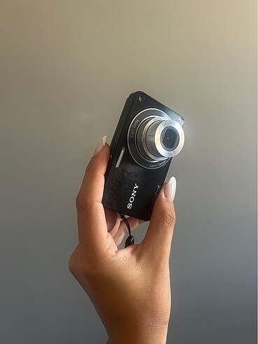Sony Cyber-Shot 14.1 fotoğraf makinası