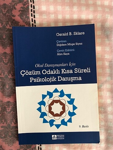 Çözüm odaklı kısa süreli psikolojik danışma kitabı