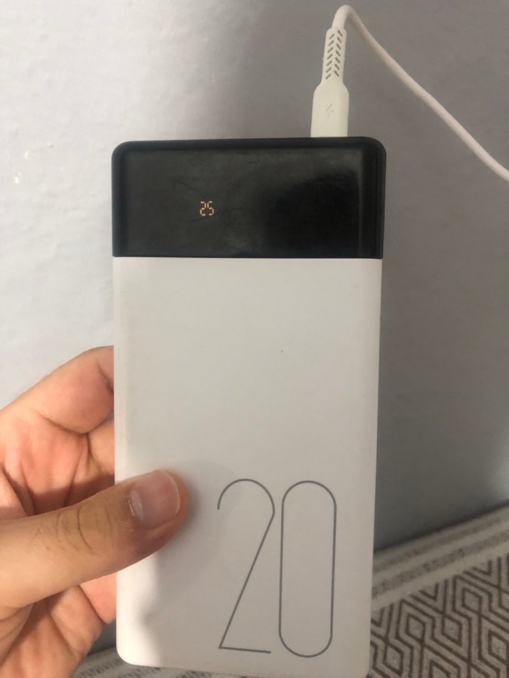 Beyaz Taşınabilir Power Bank 20.000 mAh - Görsel 4