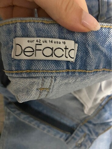 42 Beden Defacto jean