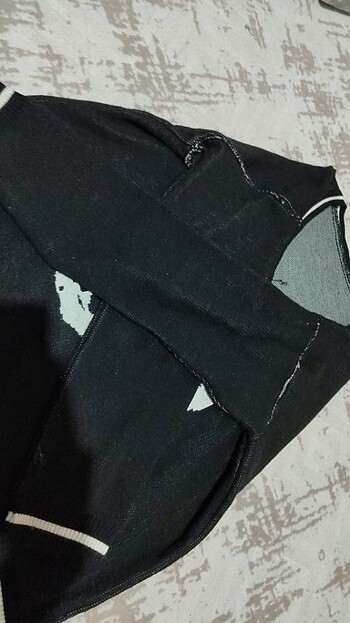 xl Beden Bi kaç lekesi var onun dişinda sağlam