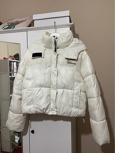 bershka mont