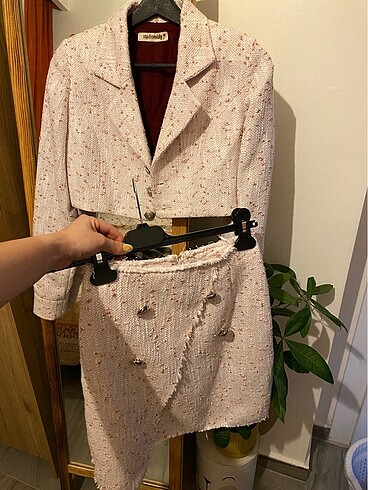 Blazer tüvit ceket etek takım