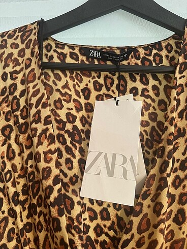 xs Beden Zara leopar saten elbise