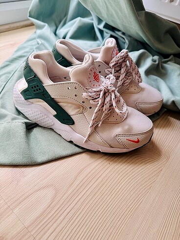 Nike huarache 35 numara