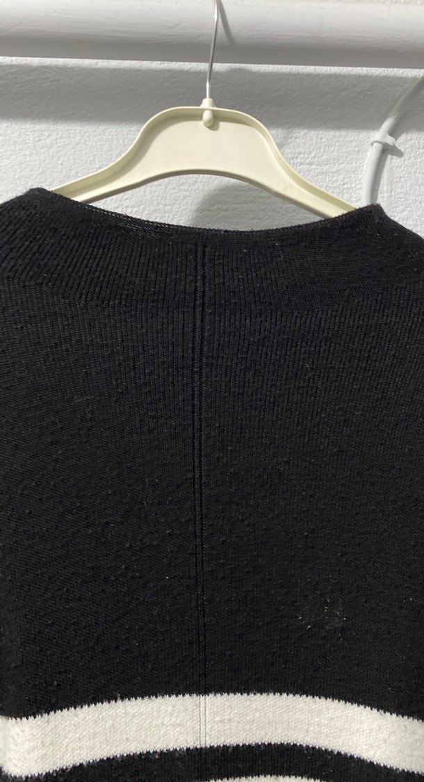 Siyah Beyaz Çizgili Triko Kadın Kazak - Görsel 3