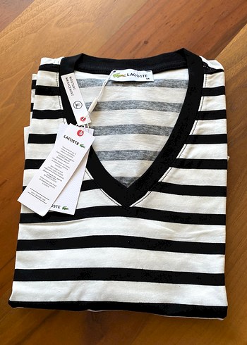 Lacoste m