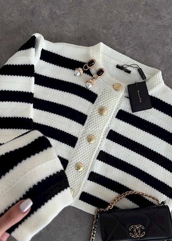 Zebra Desenli Düğmeli Kısa Hırka - Görsel 3