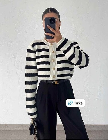Çizgili Gold Düğmeli Hırka