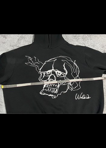 Kafatası Baskılı Siyah Kapüşonlu Sweatshirt - Görsel 2