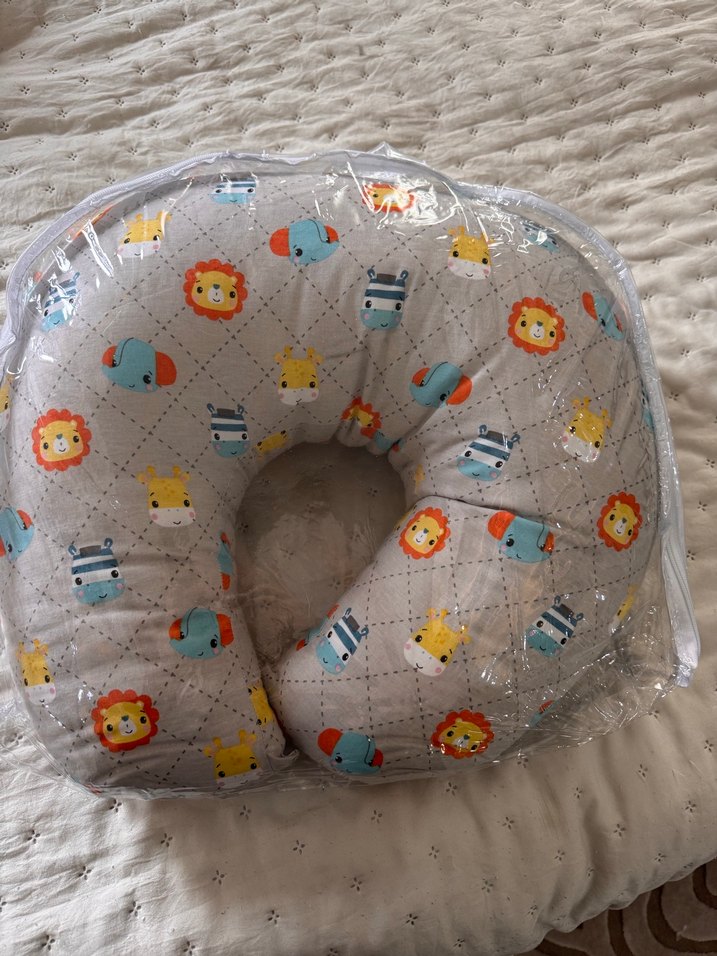 Fisher priceBebek Desenli Gri Emzirme ve Hamile Yastığı - Görsel 4