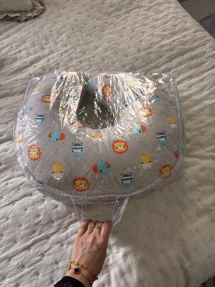 Fisher priceBebek Desenli Gri Emzirme ve Hamile Yastığı - Görsel 5