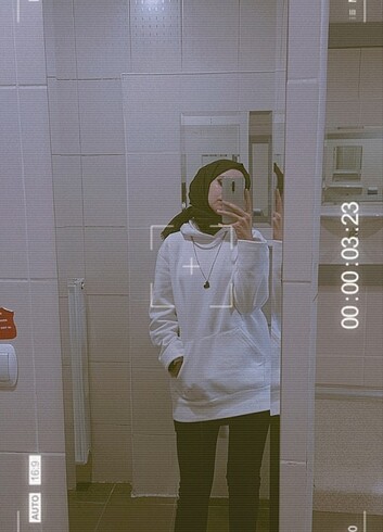 Sweatshirt ????