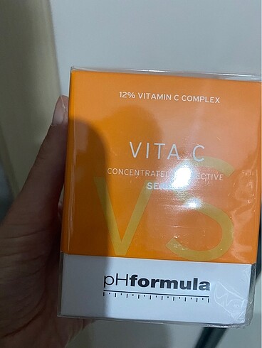 Ph formula Vita C serum