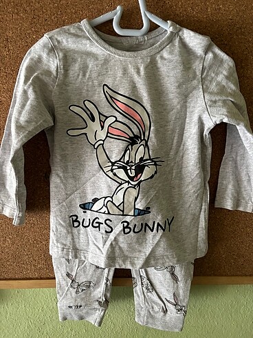 Lisanslı bebek pijama takımı