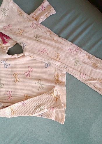 LC Waikiki Pembe Fiyonk Desenli Uzun Kollu Bebek Kız Takımı