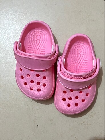 Kız bebek crocs terlik