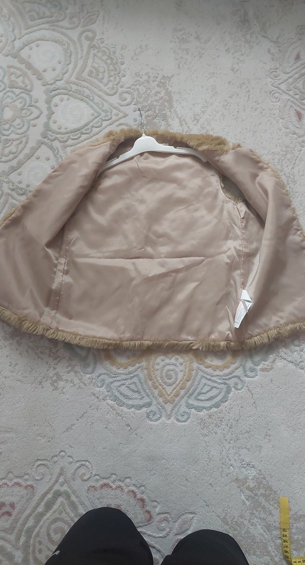 Lcwaikiki 10-11yaş 140-148cm Kız Çocuk Kürklü Bej Yelek - Görsel 5