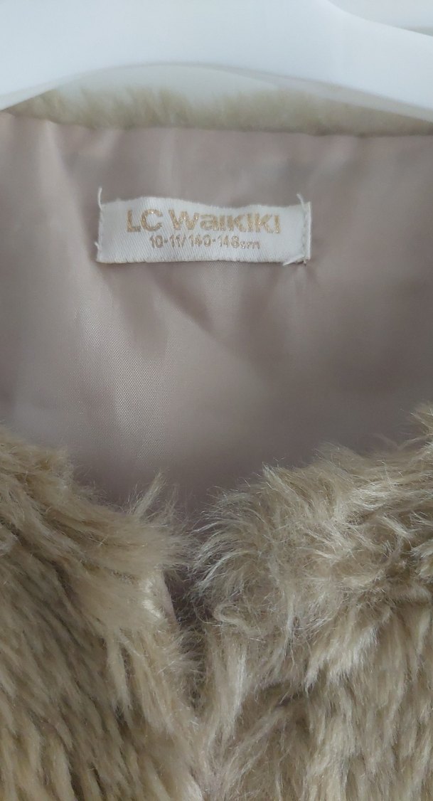 Lcwaikiki 10-11yaş 140-148cm Kız Çocuk Kürklü Bej Yelek - Görsel 3