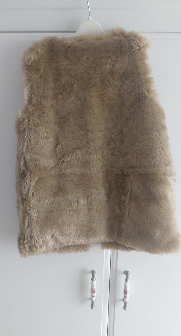 Lcwaikiki 10-11yaş 140-148cm Kız Çocuk Kürklü Bej Yelek - Görsel 4