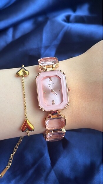 SWAROVSKİ MUADİLİ SEKİZGEN PEMBE SAAT????