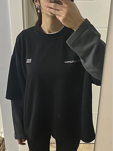 Sweatshirt