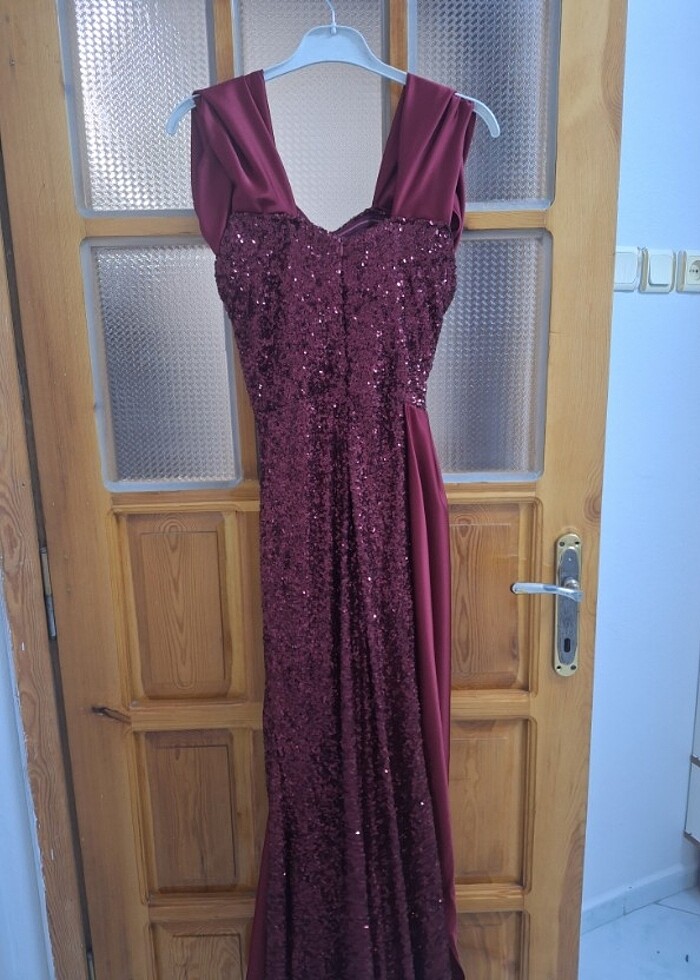 Uzun balık modeli abiye elbise - Görsel 3