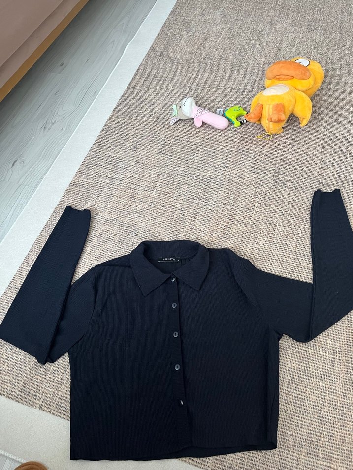 Düğmeli Siyah Uzun Kollu Kadın Gömlek - Görsel 5